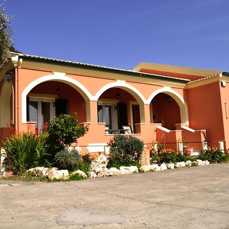 Villa Skafonas Sinarádes المظهر الخارجي الصورة