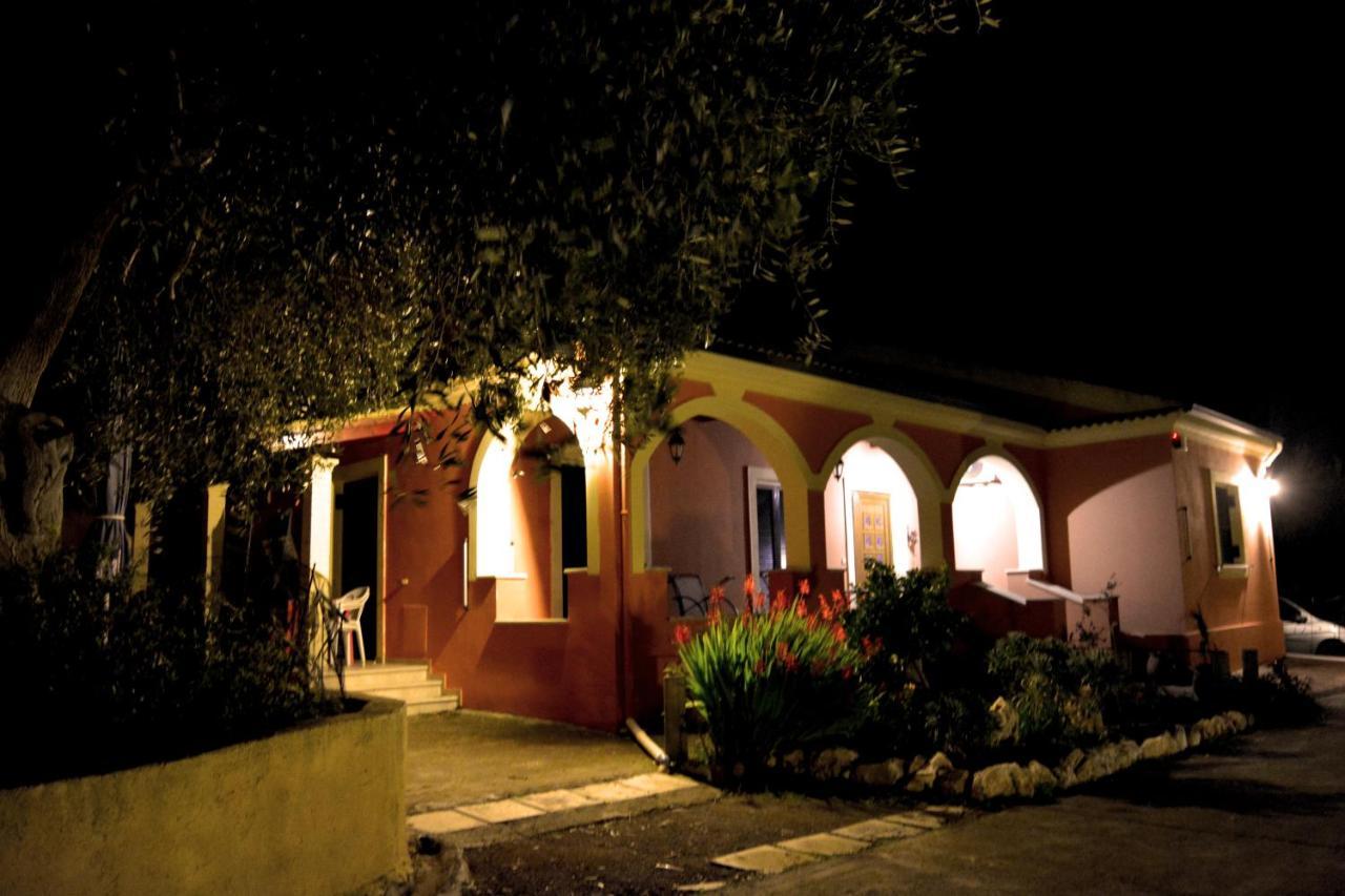 Villa Skafonas Sinarádes المظهر الخارجي الصورة