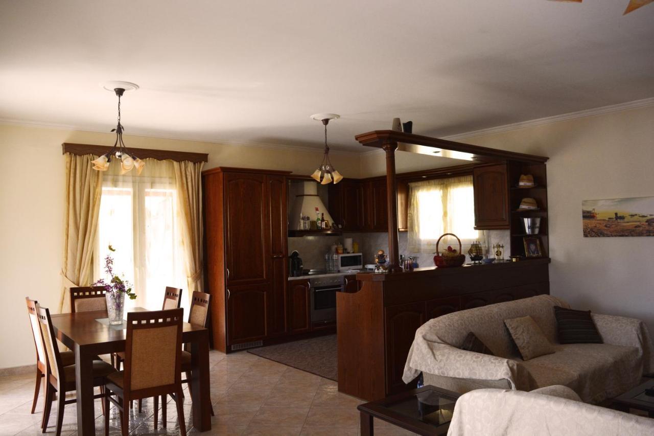 Villa Skafonas Sinarádes المظهر الخارجي الصورة